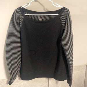 Nike Dryfit Long Sleeve Sweater